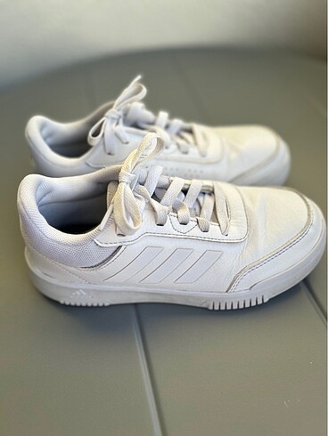35 Beden Adidas spor ayakkabı