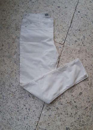 bershka beyaz pantolon