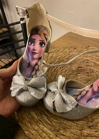 Kız Çocuk topuklu Gri Parlak Elsa ayakkabı - Görsel 2