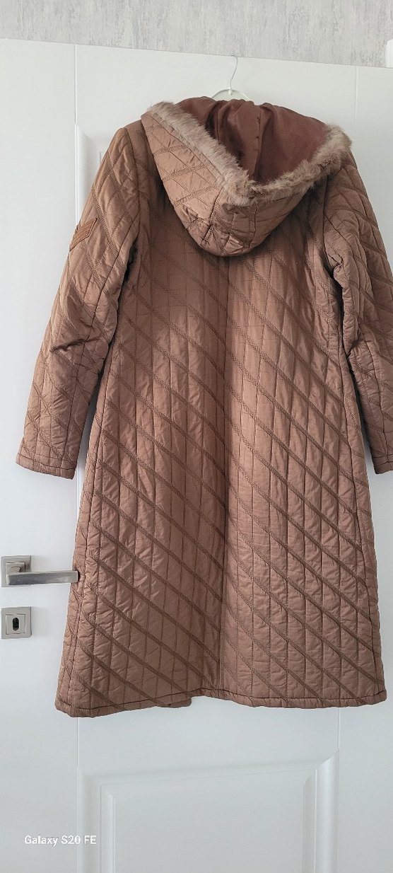 Düğmeli Kahverengi Uzun Kadın Kışlık Mont - Görsel 3