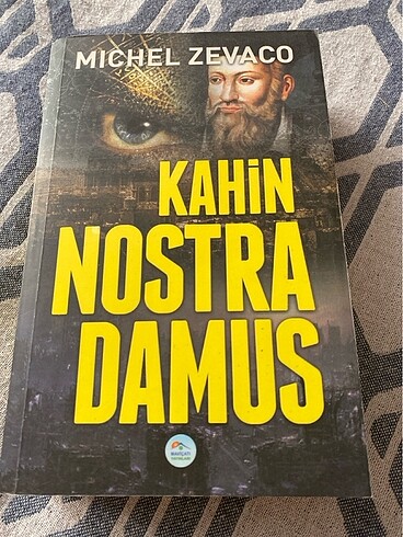 Kahin Nostradamus Roman