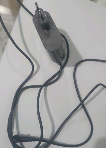 DYSON V10 V11 V12 V15 UYUMLU ORJİNAL ŞARZ CİHAZİ SİFİR AYARİNDA - Görsel 5