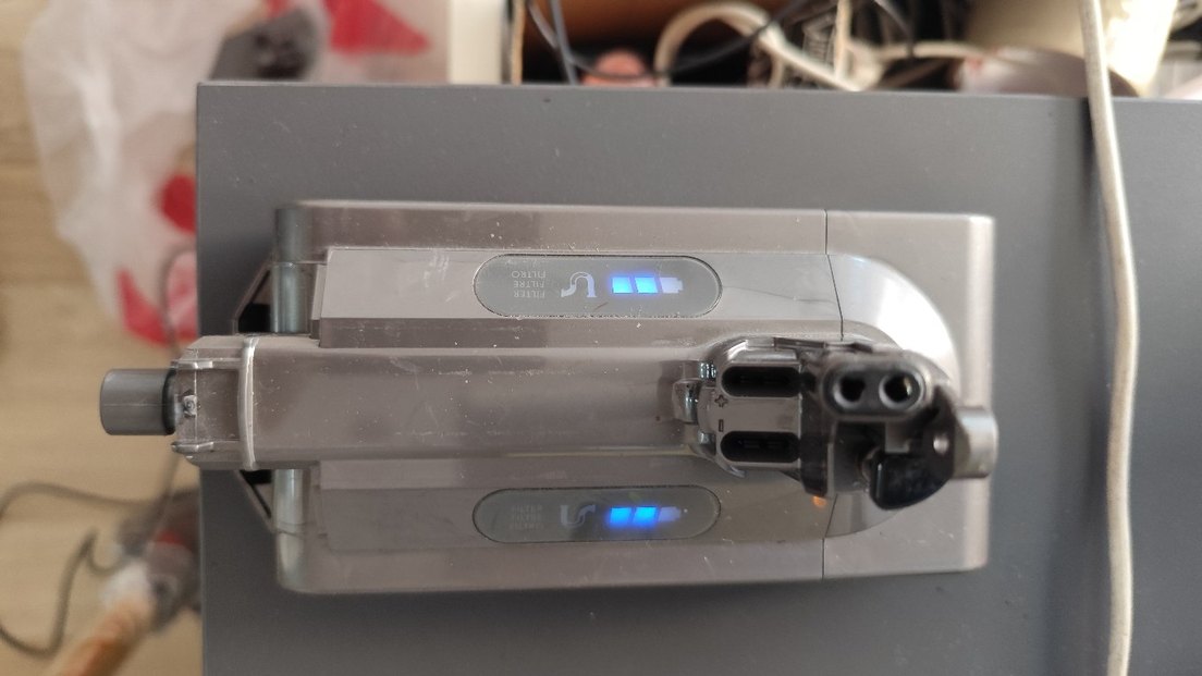 DYSON V10 BATARYA PİL COK İYİ  DURUMDA ALİCİSİNA HAYİRLİ OLSUN - Görsel 5