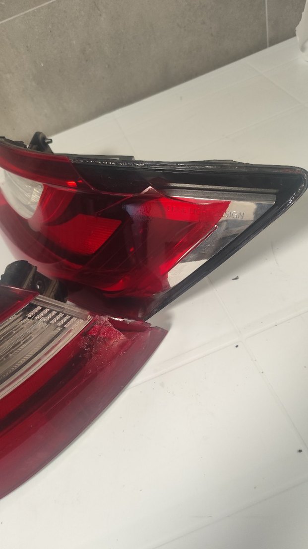 MEGAN 2017 SAG SOL STOP AKTİF CALİSİR VAZİYETTE UFAK KİRİKLAR - Görsel 4