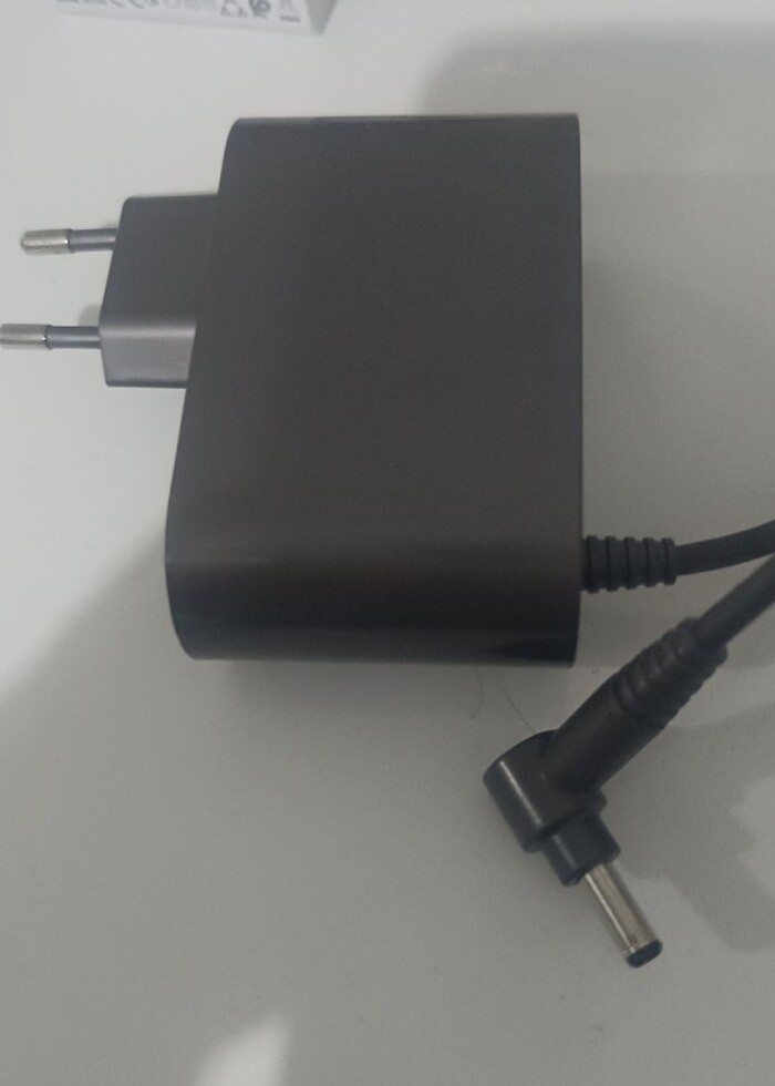 DYSON V10 V11 V12 V15 UYUMLU ORJİNAL ŞARZ CİHAZİ SİFİR AYARİNDA. - Görsel 2