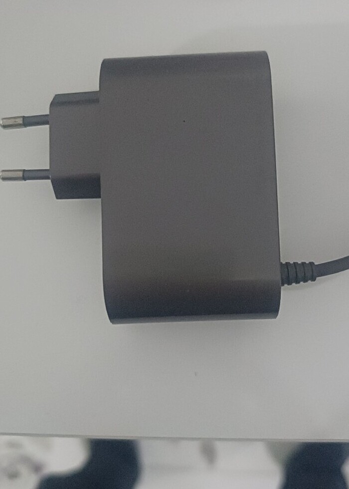 DYSON V10 V11 V12 V15 UYUMLU ORJİNAL ŞARZ CİHAZİ SİFİR AYARİNDA. - Görsel 4