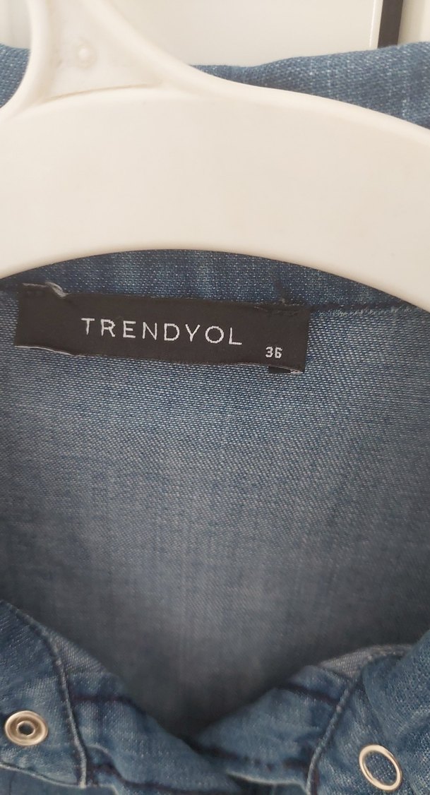 Düğmeli Mavi Denim Kadın Gömlek - Görsel 2