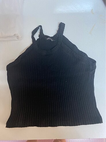 Siyah crop