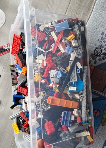 Diğer Diger Çok Renkli Lego Parçaları