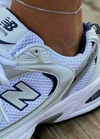 New Balance Sıfır ürün 36 ve 44 numara aralığı mevcut