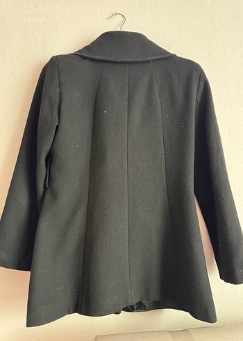 Düğmeli Siyah Kaban - Görsel 2