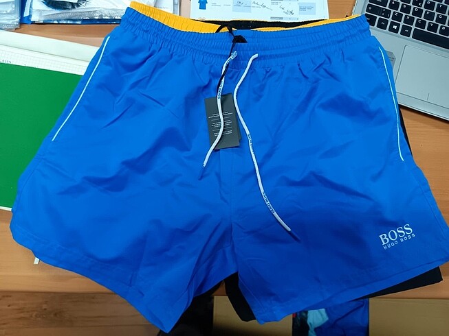 Orijinal HUGO BOSS deniz şortu