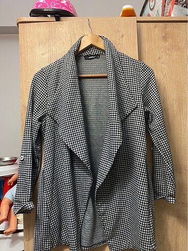Zara Blazer çeker