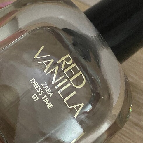 Zara Zara parfüm red vanilla
