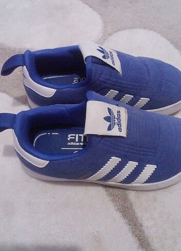 Adidas Çocuk spor ayakkabı