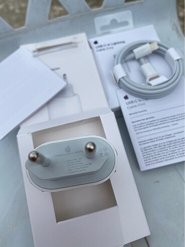 İPHONE 20W HIZLI ŞARJ ADAPTÖRÜ VE KABLOSU