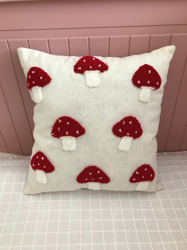 Punch Kırlent Yastık - Görsel 2