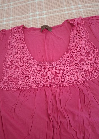Dantel Detaylı Pembe Bluz