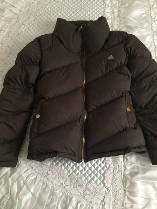 Adidas kaz tüyü mont 