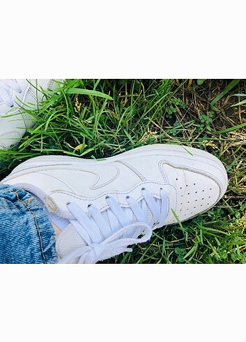 Nike beyaz spor ayakkabı 