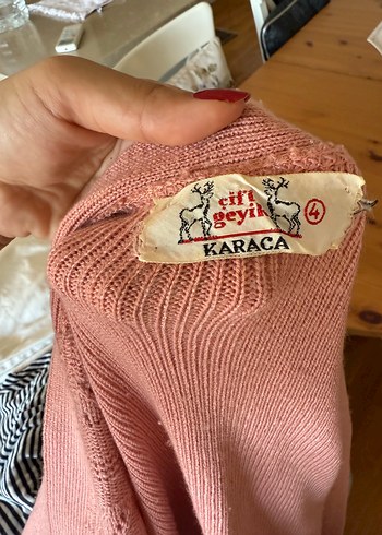 Karaca Karaca Hırka