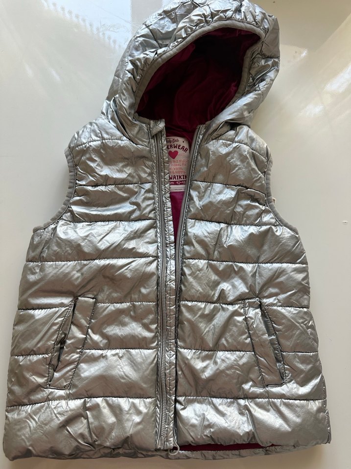 Kız Çocuk Gri Kapüşonlu Fermuarlı Yelek - Görsel 3