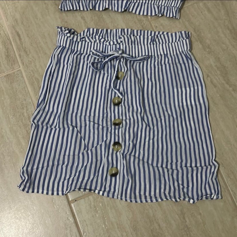 Düğmeli Çizgili Kadın Bustiyer ve Mini Etek Takımı - Görsel 3