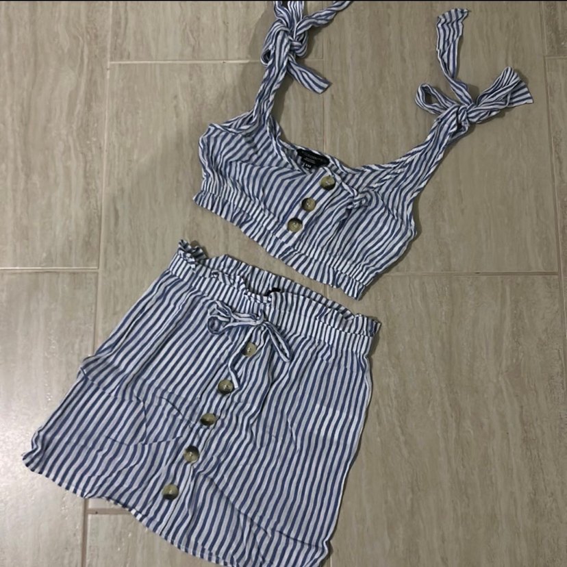 Düğmeli Çizgili Kadın Bustiyer ve Mini Etek Takımı - Görsel 5