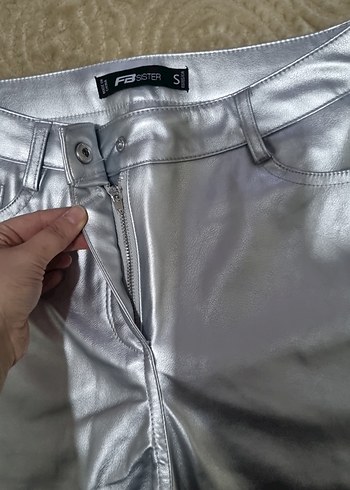 Gri Metalik Deri Kadın Pantolon - Görsel 4