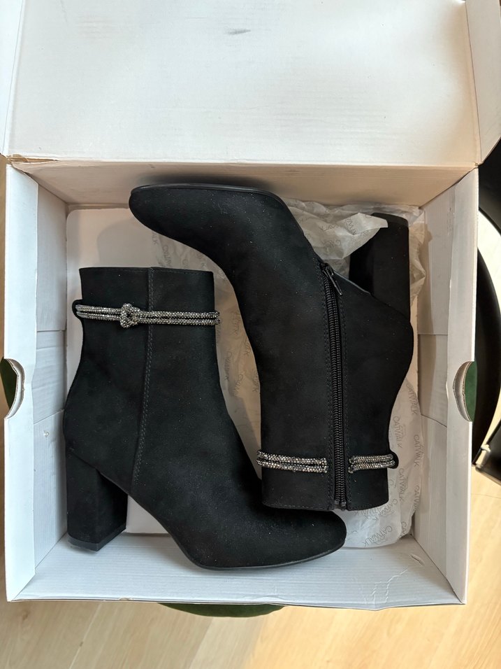 Siyah Tokal detaylı nubuk Topuklu Bot - Görsel 5