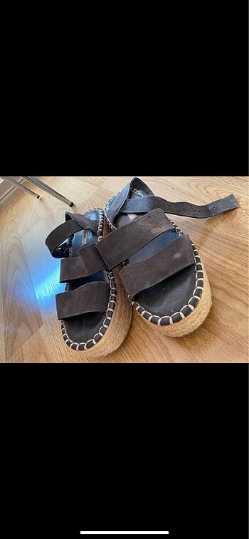 36 Beden Pull & bear yazlık sandalet