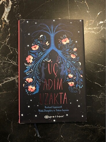 Üç Adım Uzakta