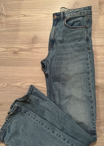 Stradivarius Kadın Denim Midi Boy Regular Fit Jean