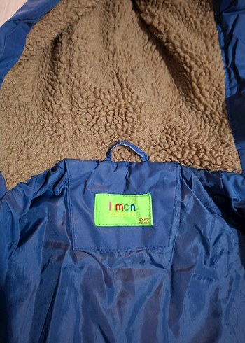 Erkek Çocuk Mavi Düğmeli Kapüşonlu Mont - Görsel 5