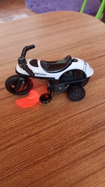 Oyuncak motor