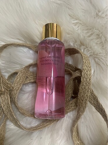 Victoria s Secret VİCTORİA'S SECRET VÜCUT SPREY MELON SORBET