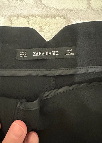 Kadın Siyah Midi Kumaş Pantolon - Görsel 3