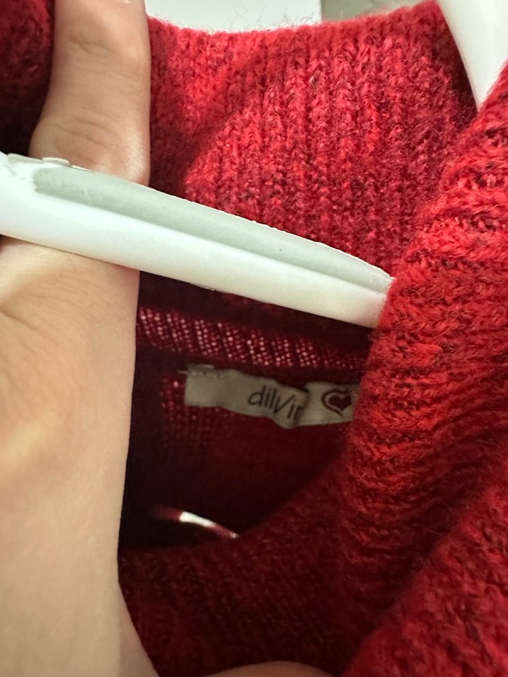 Kırmızı Yüksek Yaka Kadın Kazak - Görsel 3