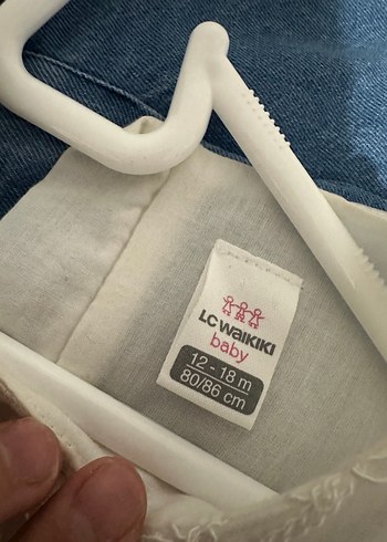 LC Waikiki Kız Çocuk Beyaz Nakışlı Fırfırlı Elbise