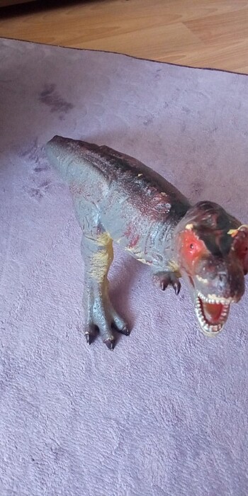 Dinazor