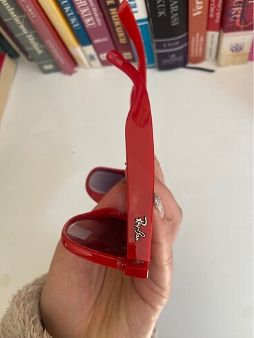  Beden kırmızı Renk Rayban gözlük