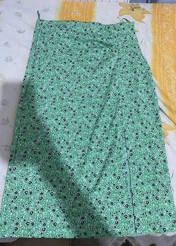 LC Waikiki Yeşil Midi etek