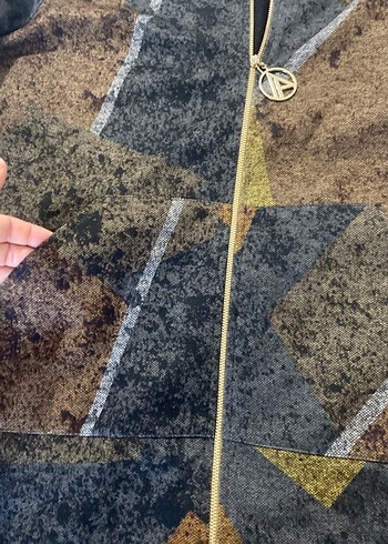 Kadın Uzun Desenli Fermuarlı Ceket Armine marka - Görsel 4