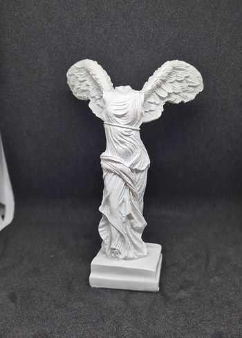 Kanatlı Beyaz Heykel Figürü - Görsel 2