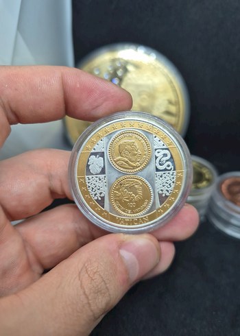 PAPA VE VATİKAN HATIRA PARA MADALYONLAR 3 ADET - Görsel 3