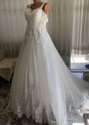 Gelinlik Dantel İşlemeli Straplez A Kesim Gelinlik