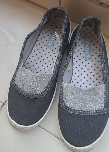 Gri çocuk Dolgu Topuklu Babet