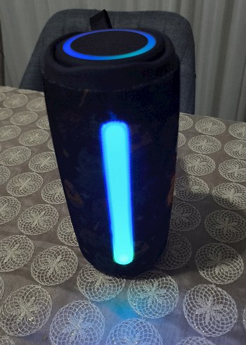 Siyah Bluetooth Hoparlör LED Işıklı - Görsel 2