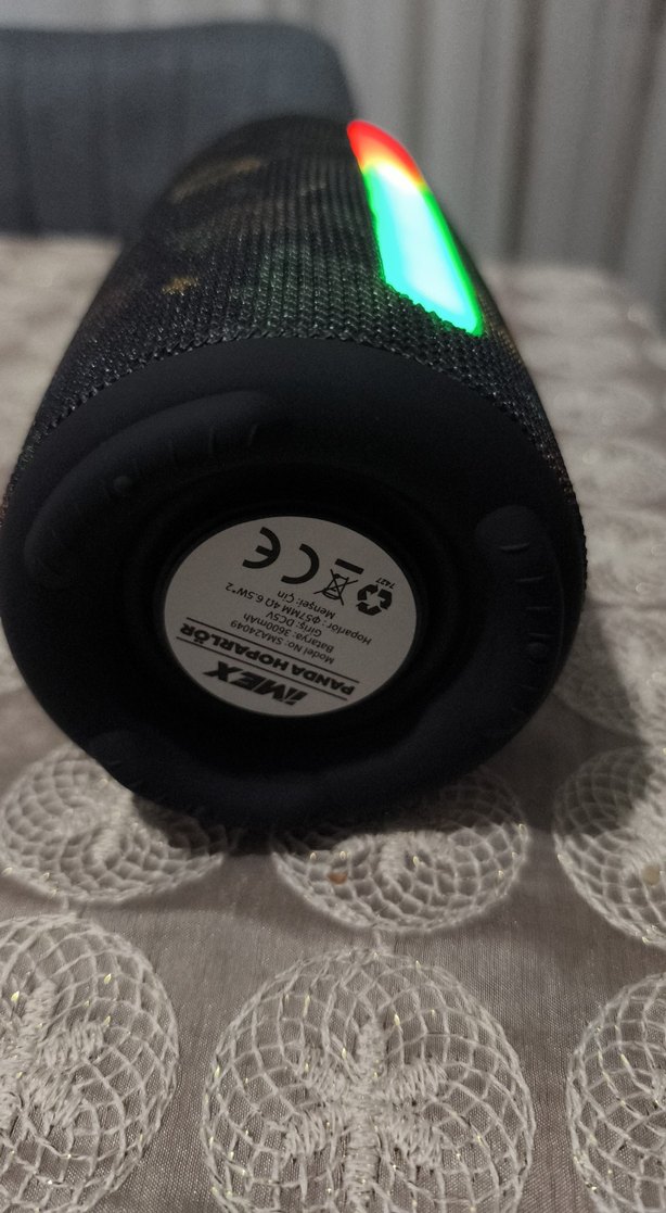 Siyah Bluetooth Hoparlör LED Işıklı - Görsel 4