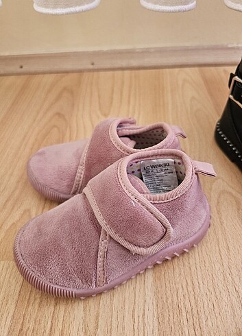 Bebek ayakkabı...